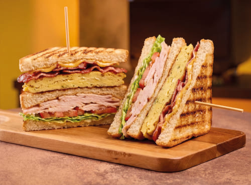 eazypanini_club_sandwich