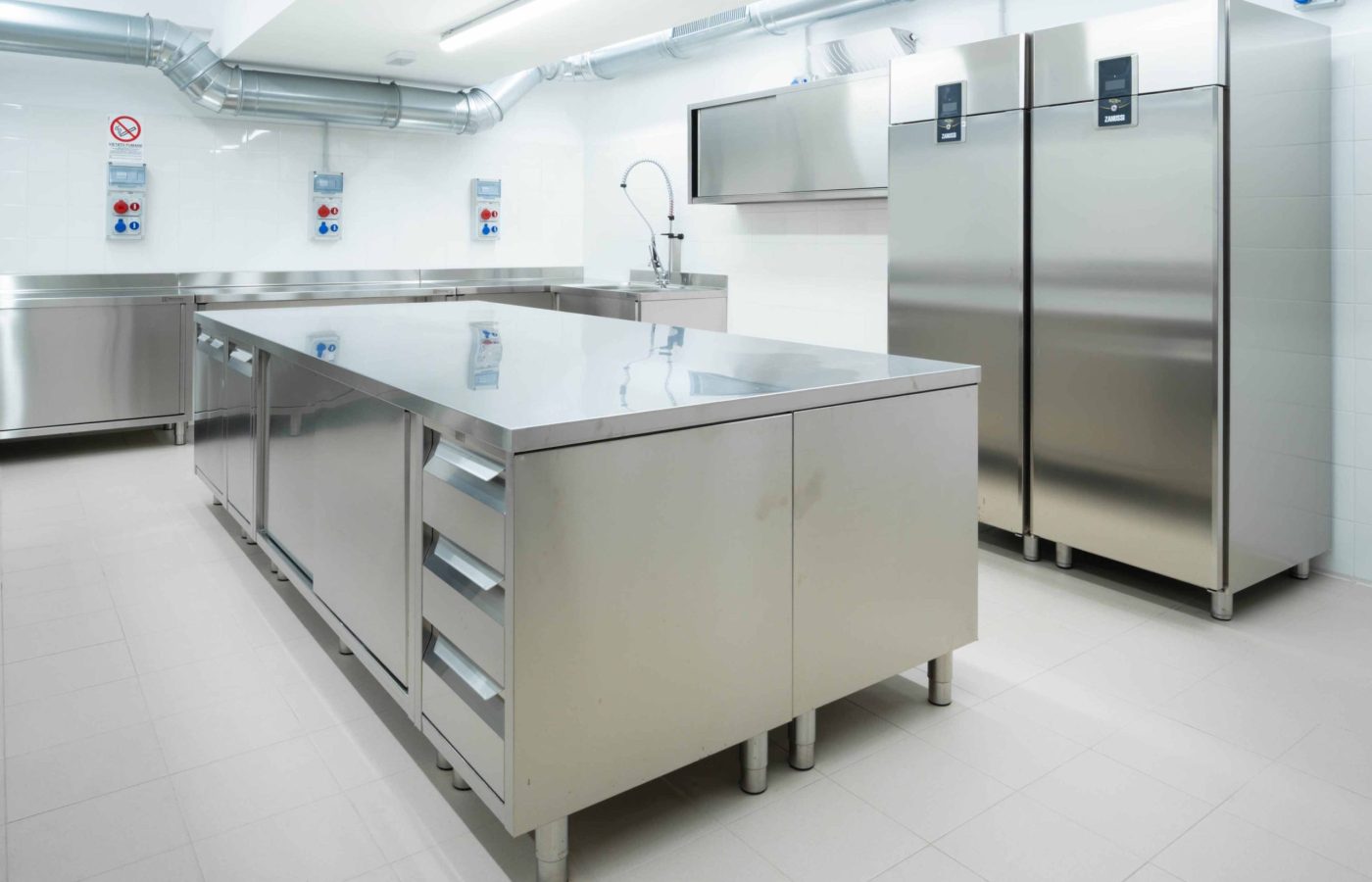 Criscione-Catering_zona-pasticceria Criscione Catering